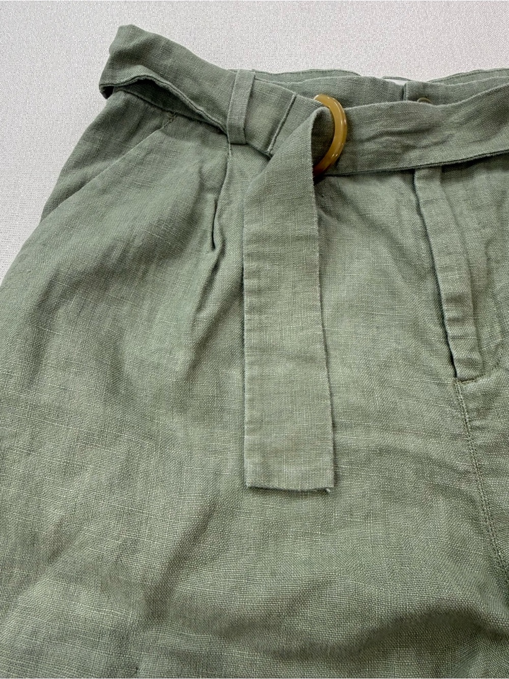 & Other Stories High-Waist Belted Linen Shorts in Olive Green Size 4 Womens - Picture 6 of 7